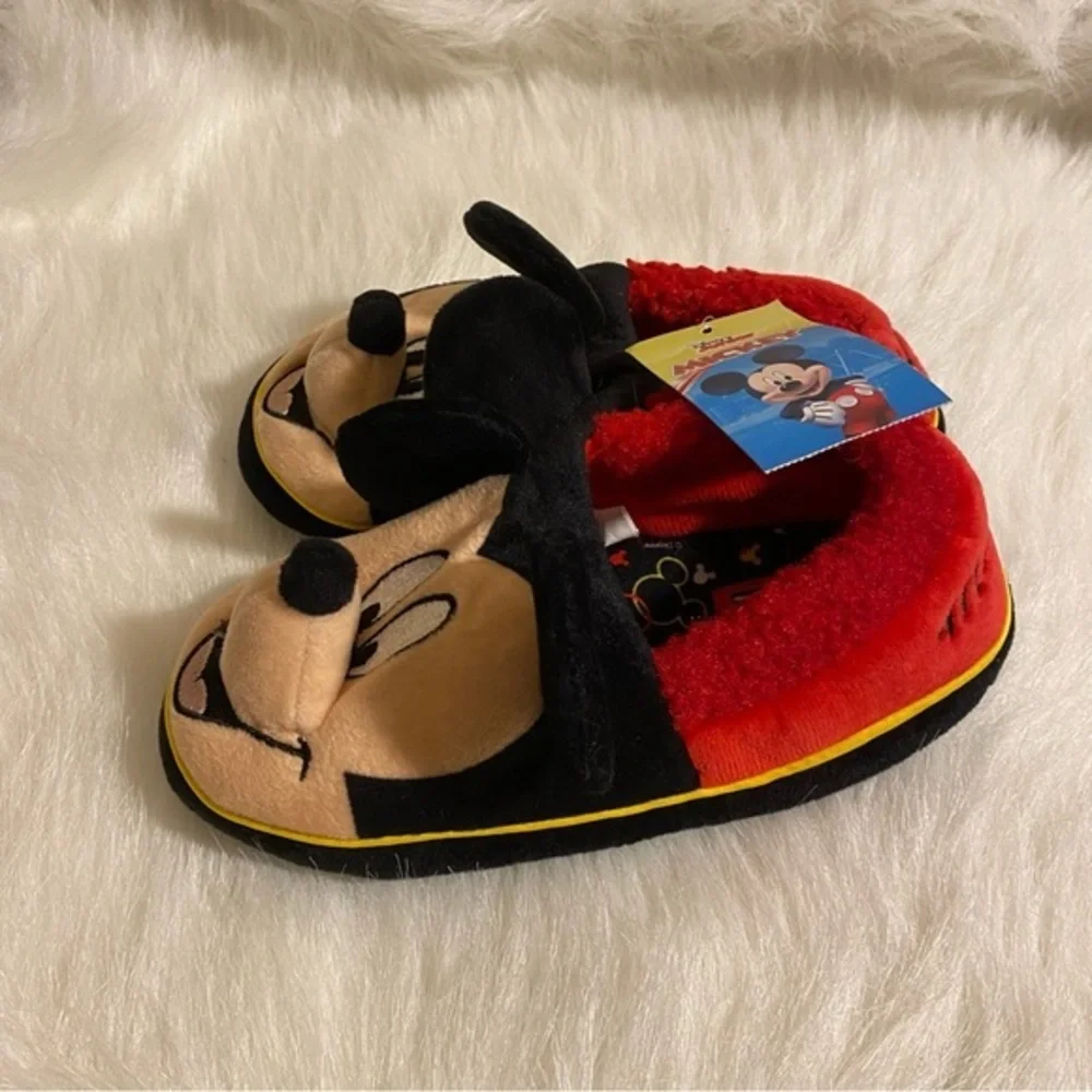 New Mickey Mouse Boys Slippers Size 11-12 Red Black Slip‎ On/Off